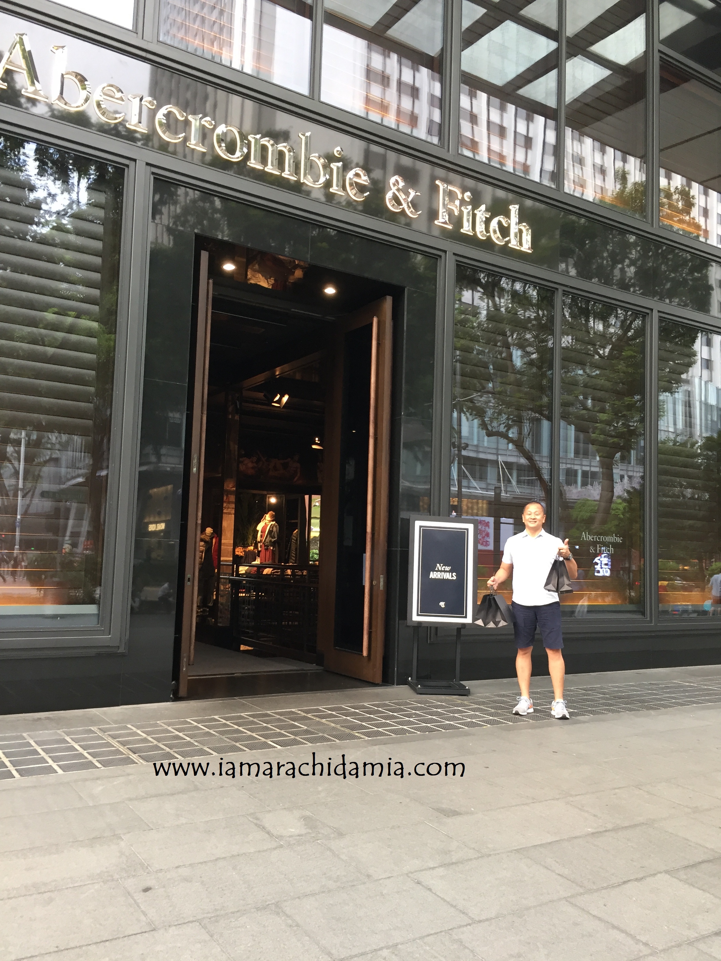 abercrombie and fitch klcc